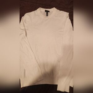 New H&M white sweater size small